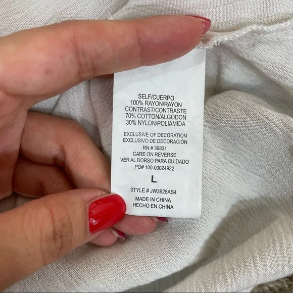 Altar’d State Boho Tassel Blouse - Picture 5 of 7